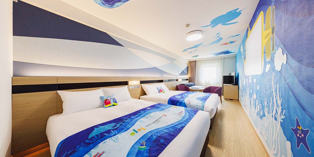 Dream Marine Room (Queen 5)